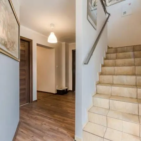 Dobre Chwile בית אירוח